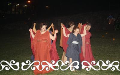 danza romana roman dance danzatrici dancer danzatrice dancers female dance sacral dance fire